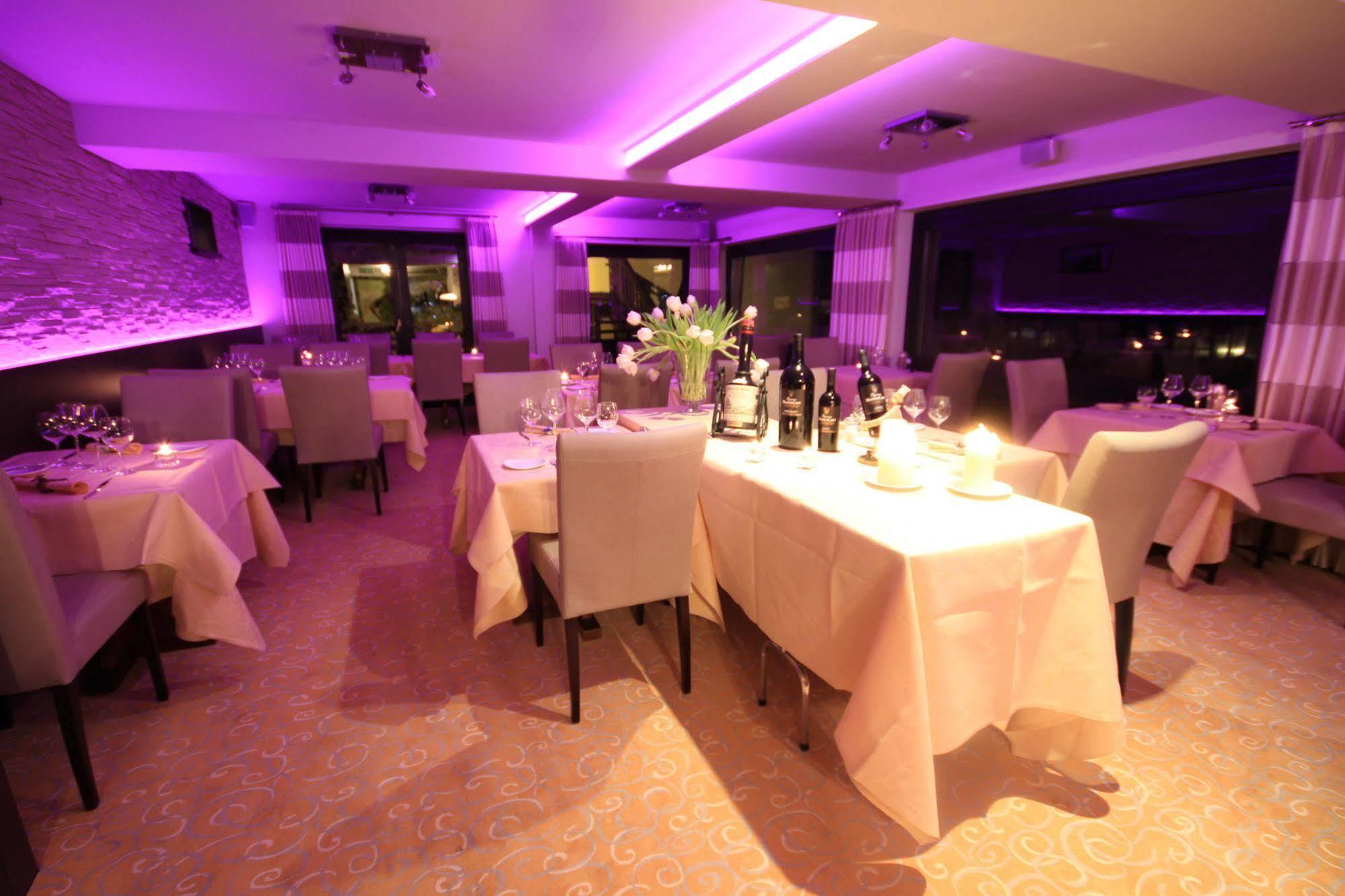 Hotel Val De L'our 4*